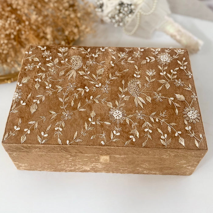 Trousseau box