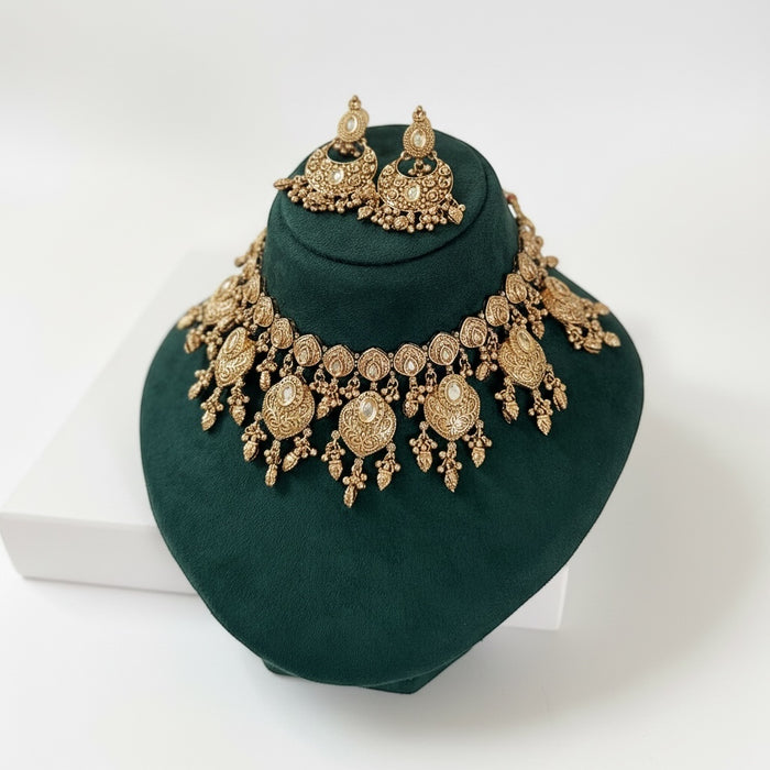 Vergoldetes Halsketten-Set – Choker-Set mit Ohrringen und Tikka