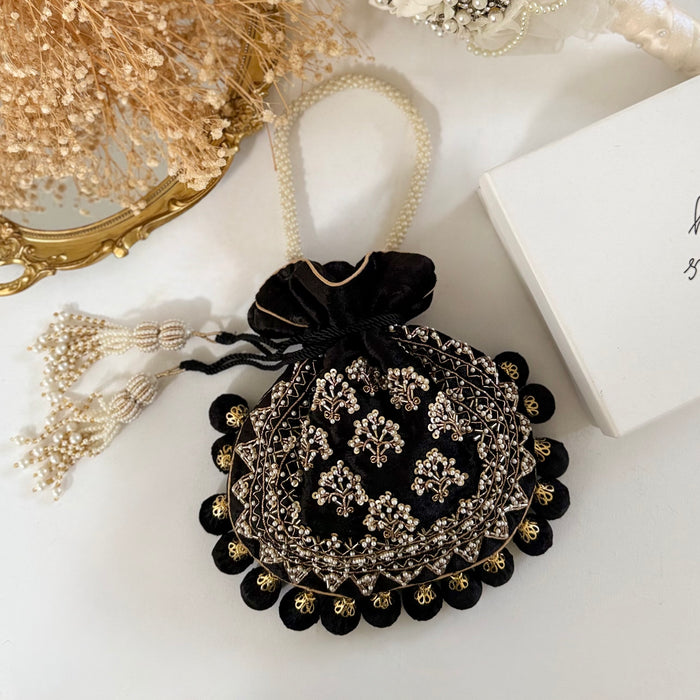 Pochette Potli en velours noir faite à la main