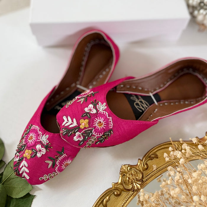 Handmade Floral Hand Embroidered Jutti: Punjabi Khussa Shoes