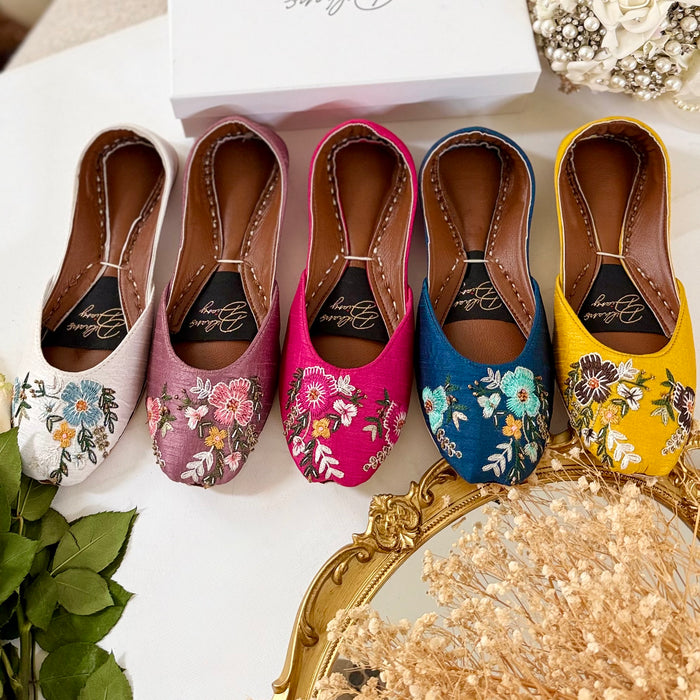 Handmade Floral Hand Embroidered Jutti: Punjabi Khussa Shoes