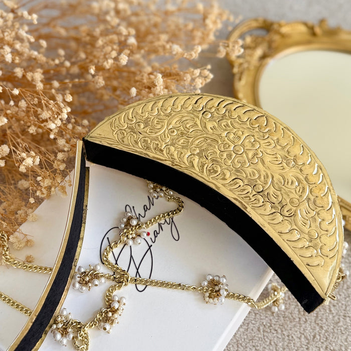 Moon shape brass clutch 