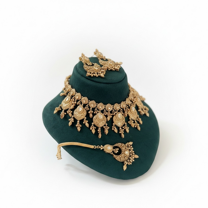 Vergoldetes Halsketten-Set – Choker-Set mit Ohrringen und Tikka