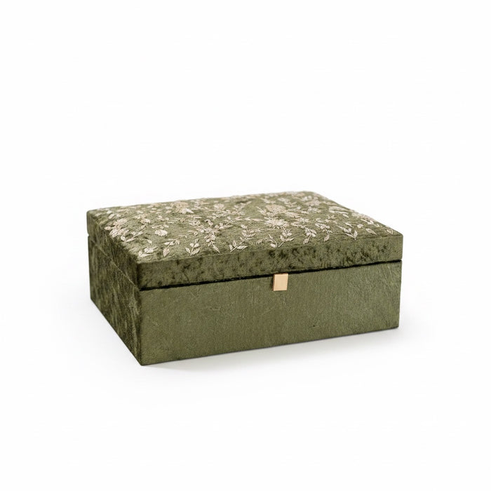 Trousseau box