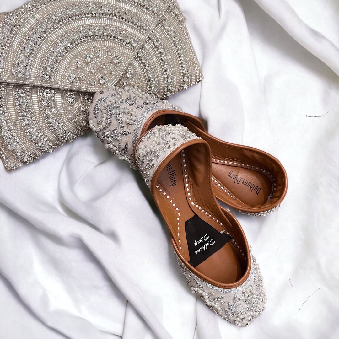 Ivory Bridal Khussa: Embroidered Leather Wedding Jutti