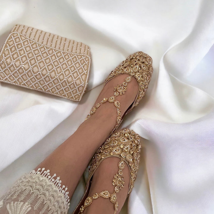 Handmade Bridal Kundan Khussa with Anklet: Customizable Wedding Shoes