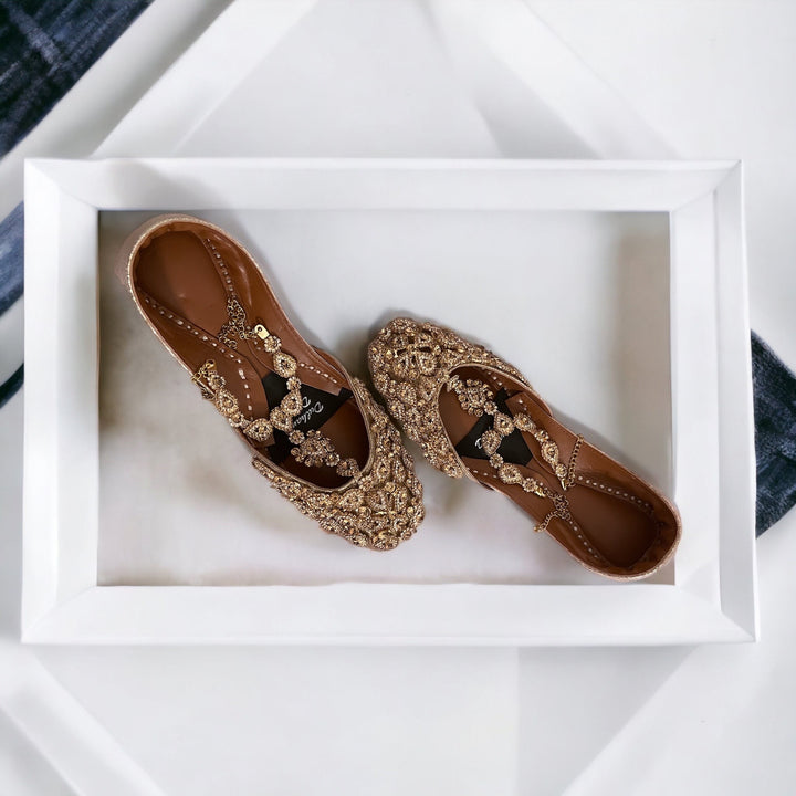 Handmade Bridal Kundan Khussa with Anklet: Customizable Wedding Shoes