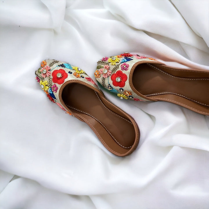 Gold Embroidered Khussa Jutti: Handmade Indian Wedding Shoes