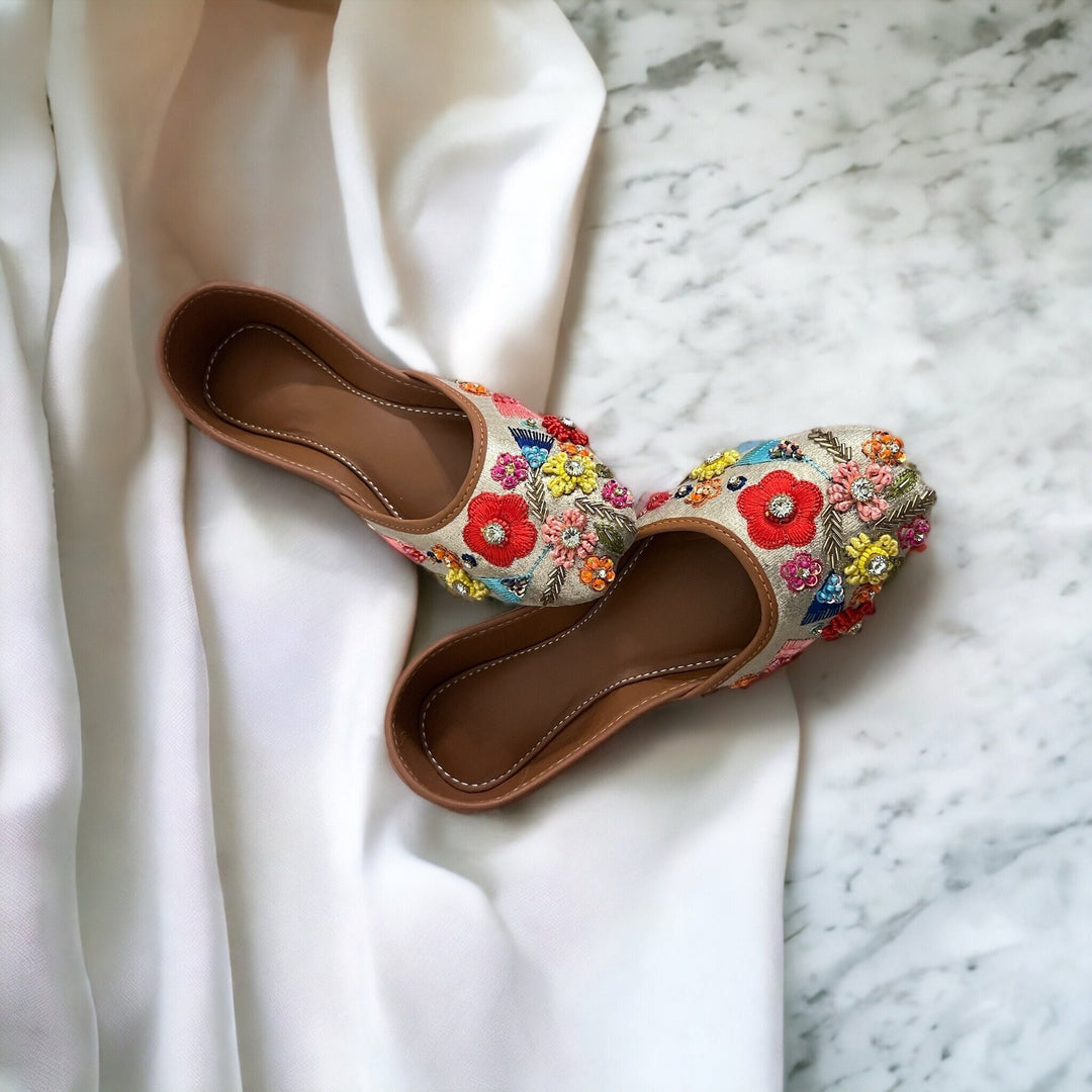 Gold Embroidered Khussa Jutti: Handmade Indian Wedding Shoes