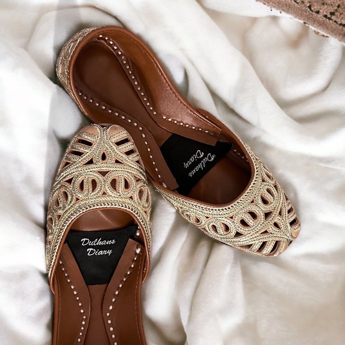 Handmade Gold Tilla Khussa Jutti: Cutwork Wedding Shoes