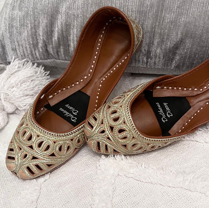 Handmade Gold Tilla Khussa Jutti: Cutwork Wedding Shoes