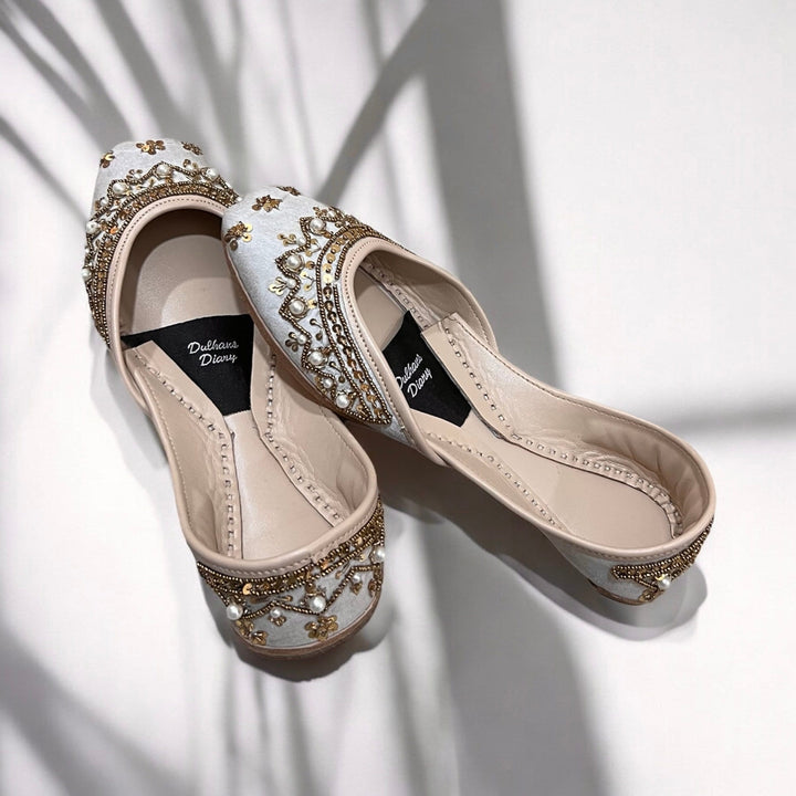 Handmade White Khussa Juttis: Pakistani Bridal Flat Shoes