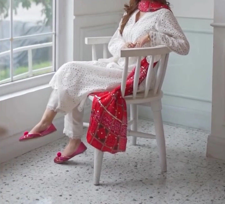 Handmade Fuchsia Khussa Jutti: Embroidered Indian Flat Shoes