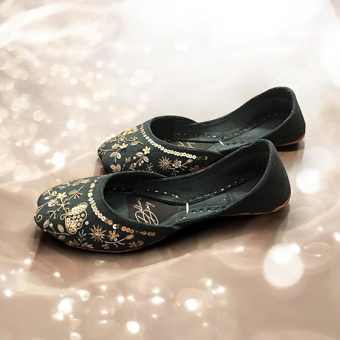 Handmade Bottle Green Khussa Juttis: Bridal Flat Shoes
