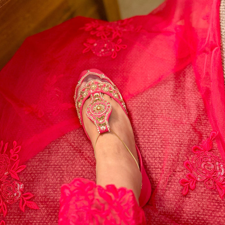 Handmade Fuchsia Bridal Khussa: Wedding Shoes with Anklet
