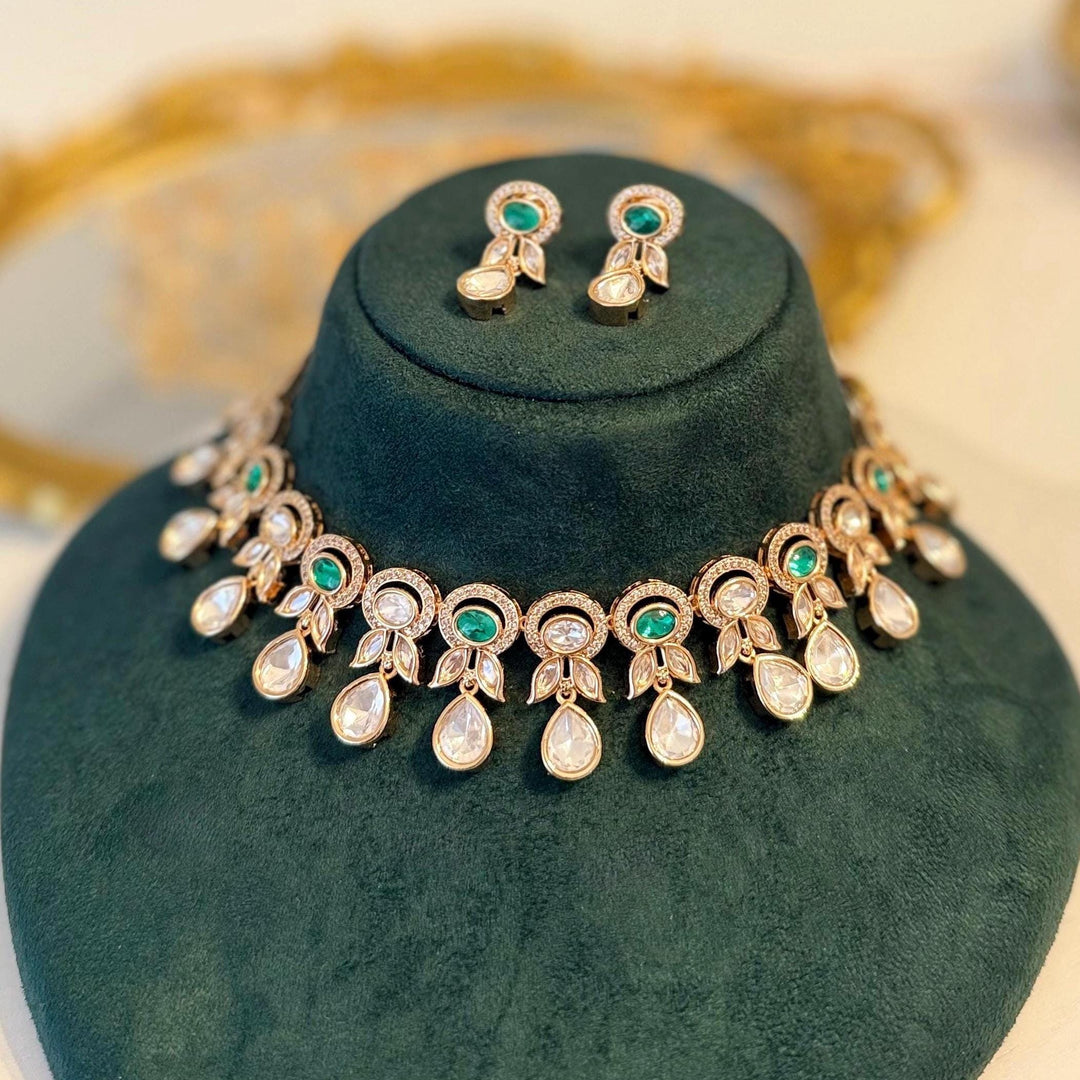 Emerald Green Kundan Choker Necklace Set: Indian Jewelry