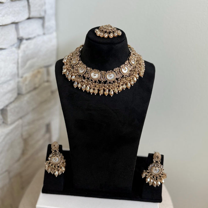 Champagne Mother of Pearl Indian Bridal Jewelry Set: Necklace, Earrings and Maang Tikka