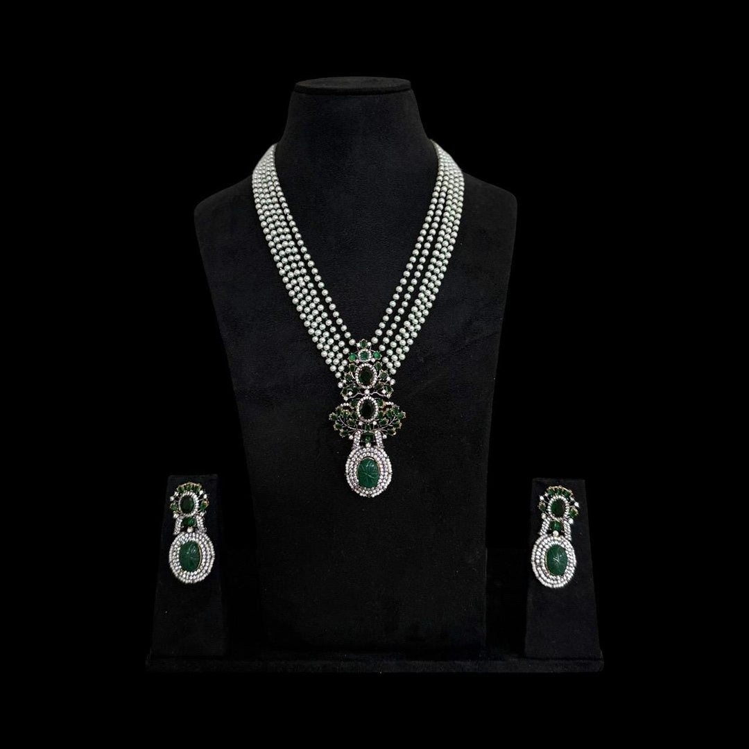 Victorian Style Emerald Green Hand Curved Kundan Necklace Set
