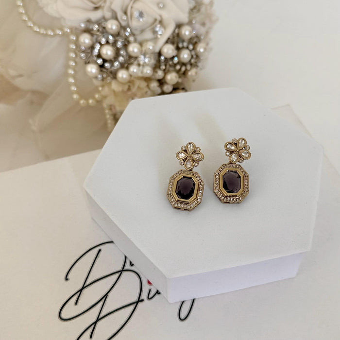 Lavender Kundan Necklace Set: Necklace and Earring Set