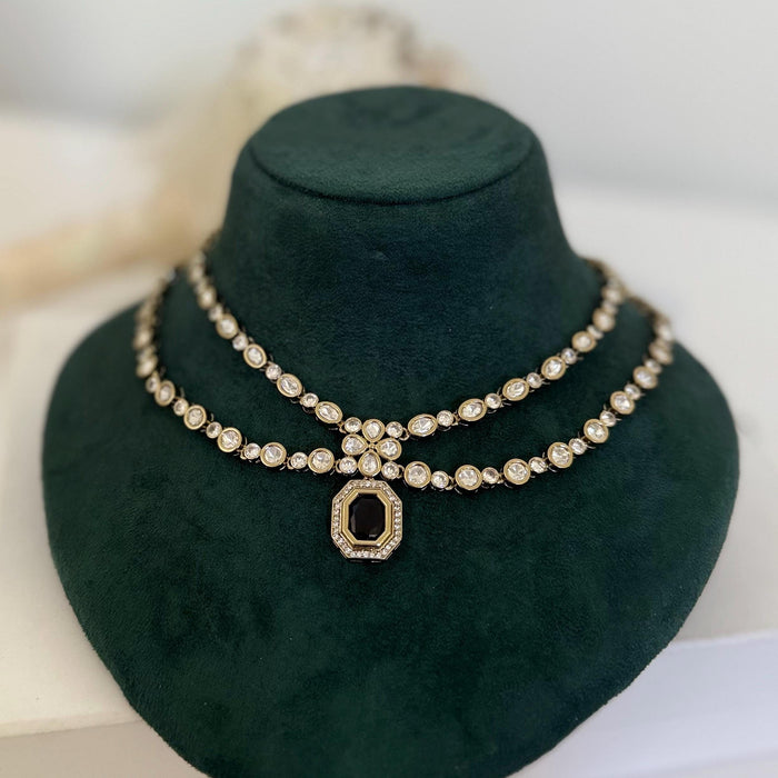 Lavender Kundan Necklace Set: Necklace and Earring Set