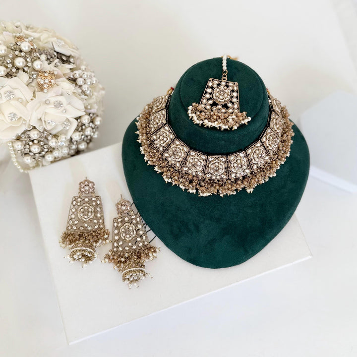 Indian Bridal Jewelry Set: Ivory Necklace, Earrings, Tikka