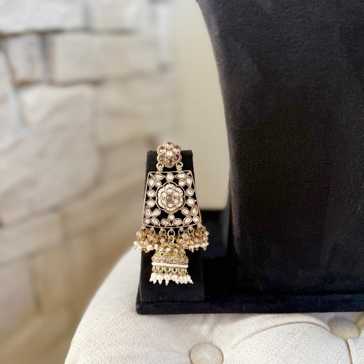 Indian Bridal Jewelry Set: Ivory Necklace, Earrings, Tikka