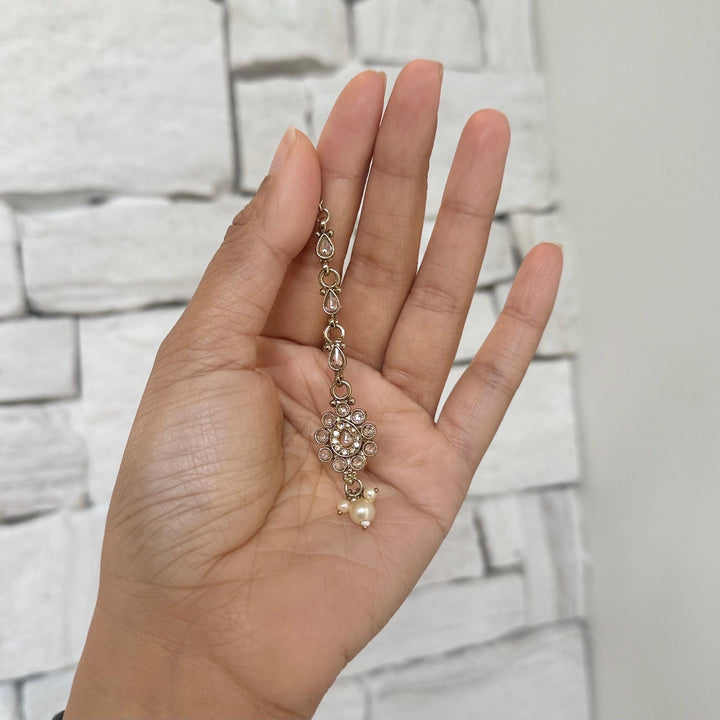 Indian Gold Jewelry Set: Minimalist Bridal Necklace, Earrings and Tikka Set