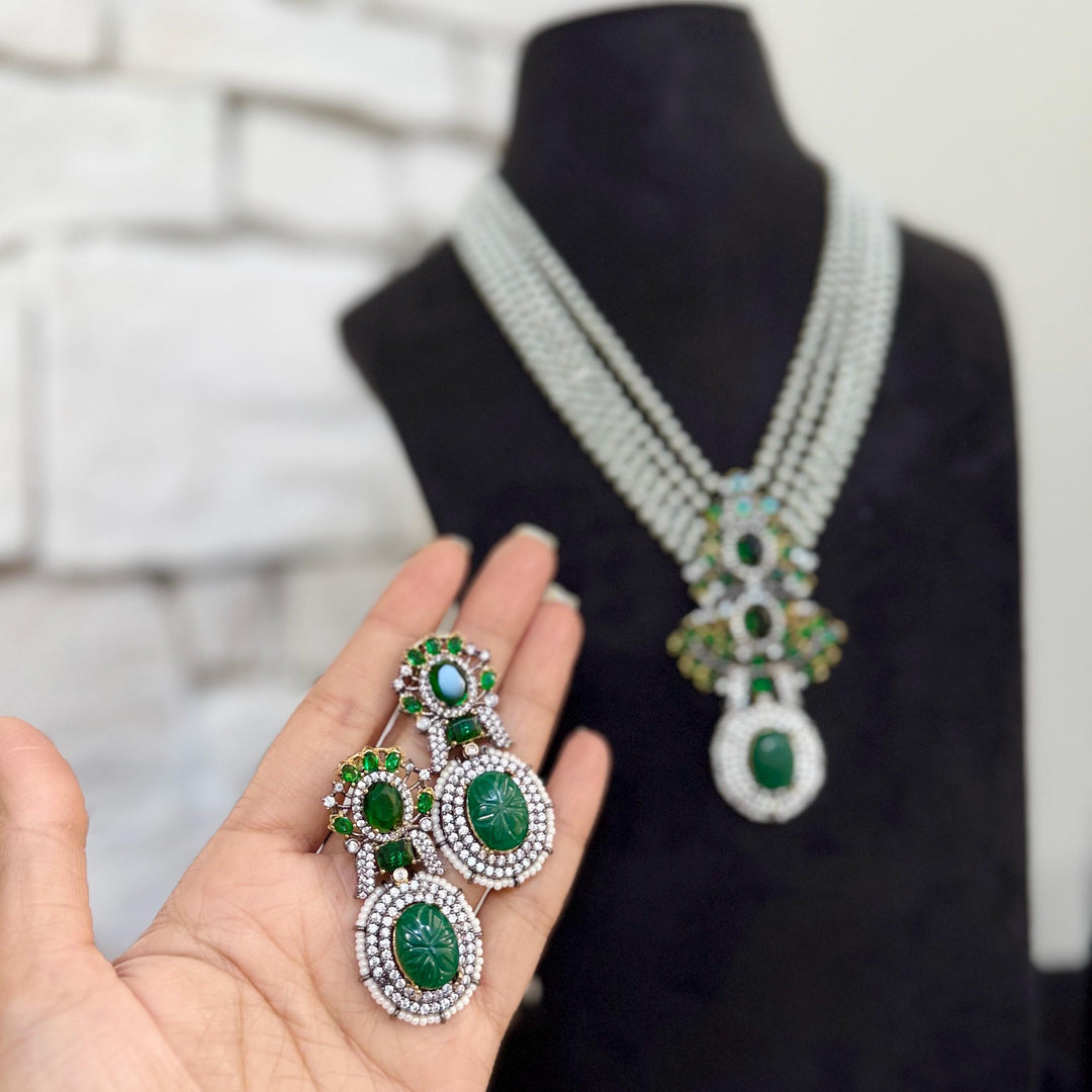 Victorian Style Emerald Green Hand Curved Kundan Necklace Set