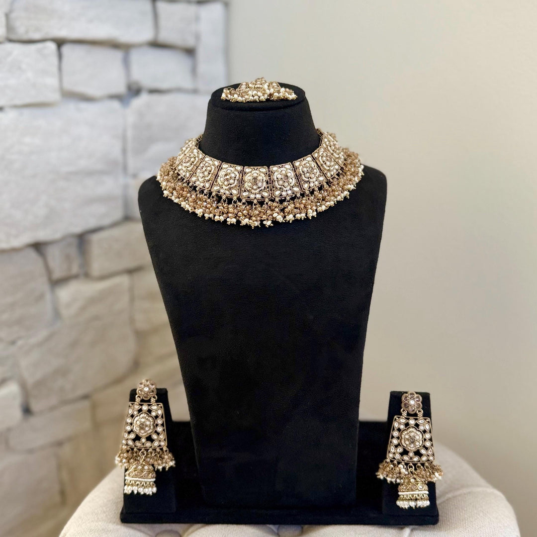 Indian Bridal Jewelry Set: Ivory Necklace, Earrings, Tikka